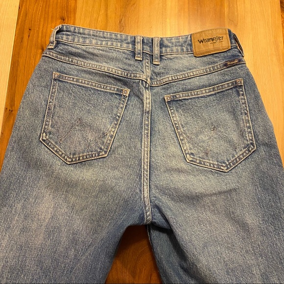 Wrangler Drew High-Waisted Straight Leg Jeans - Picture 5 of 7